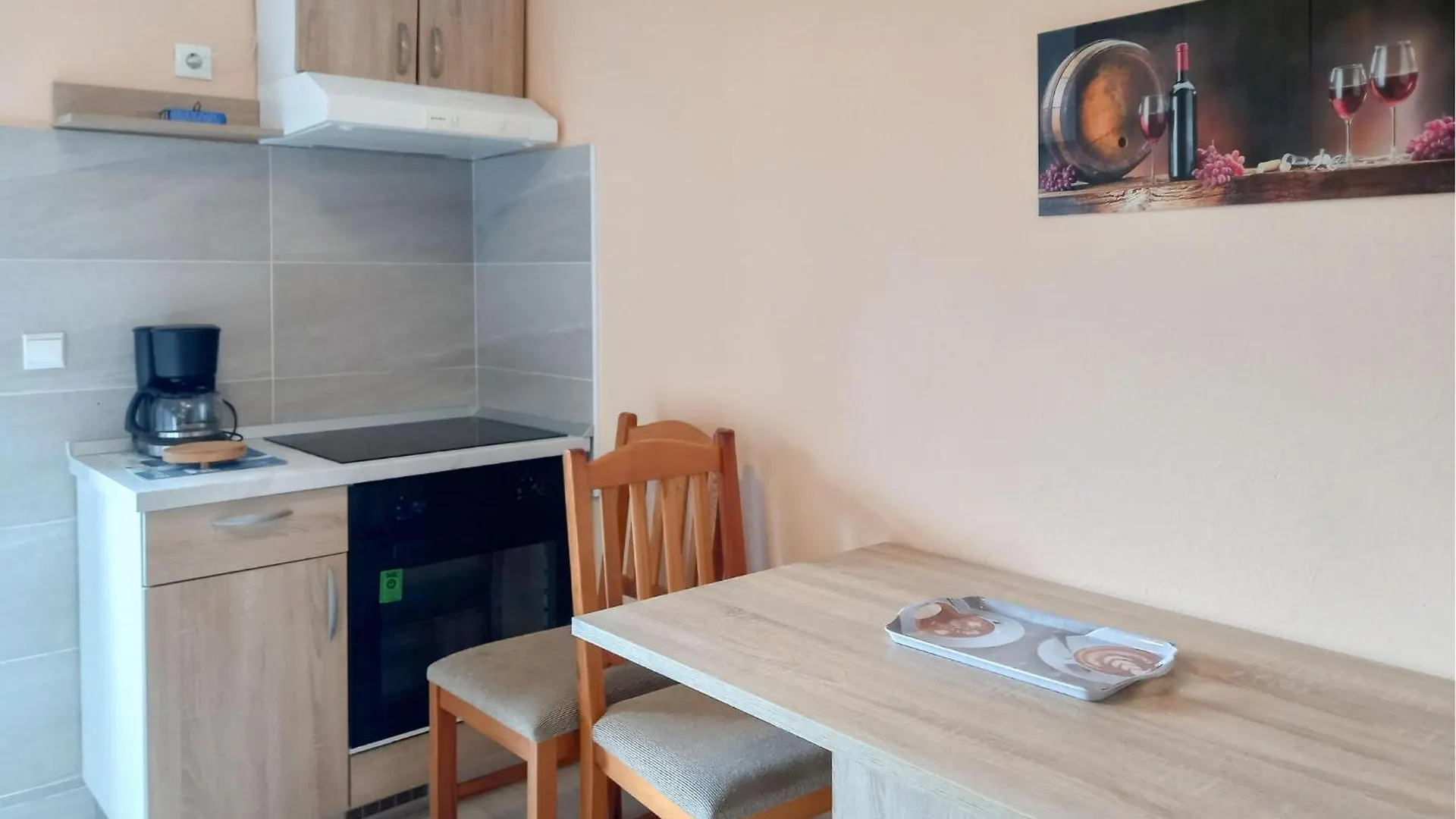 1 Bedroom Beautiful Apartment In Vir