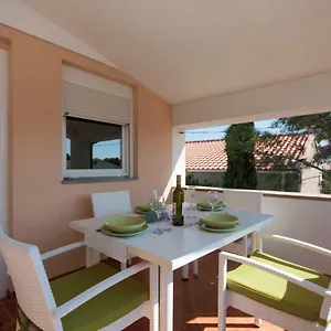 Luka Apartament